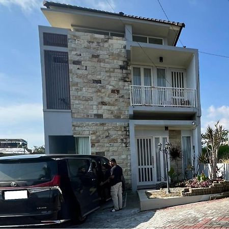 Casa Rani Batu Malang Villa Eksteriør bilde